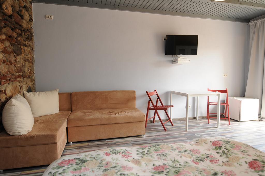 La Mosie Hotel Hateg Phòng bức ảnh
